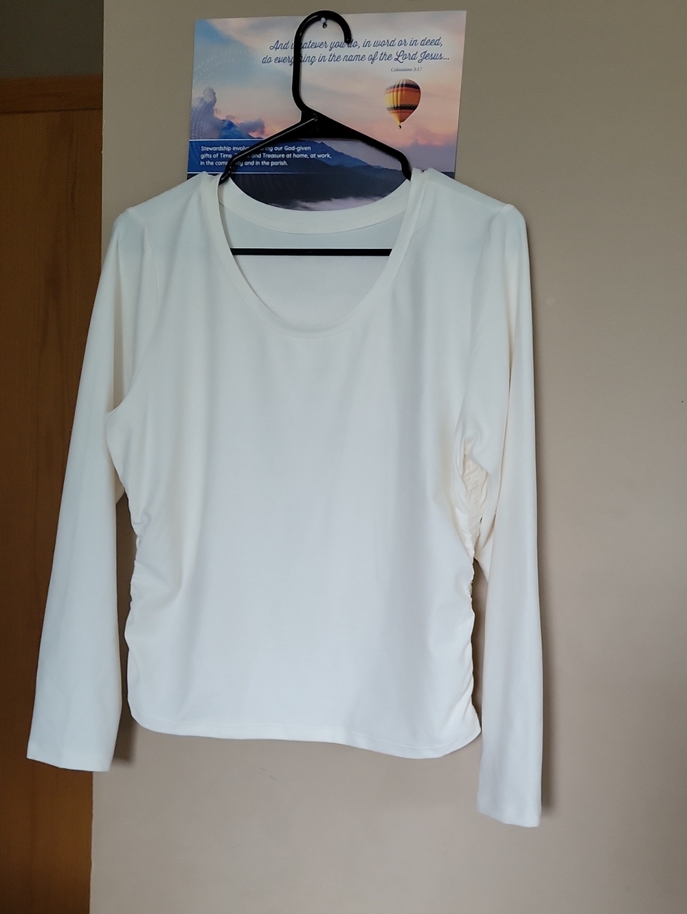 Women’s Long Sleeve Scoop Neck Top - White